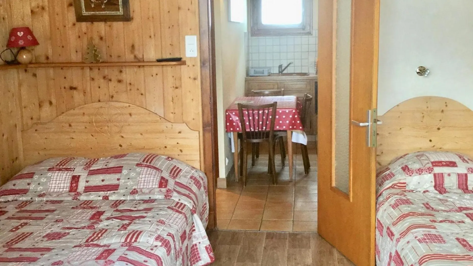 Studio Cosy Avec Wi-Fi, Proche Centre, Telecabines Et Commodites, Parking Prive - Fr-1-671-129 لي جيه فرنسا